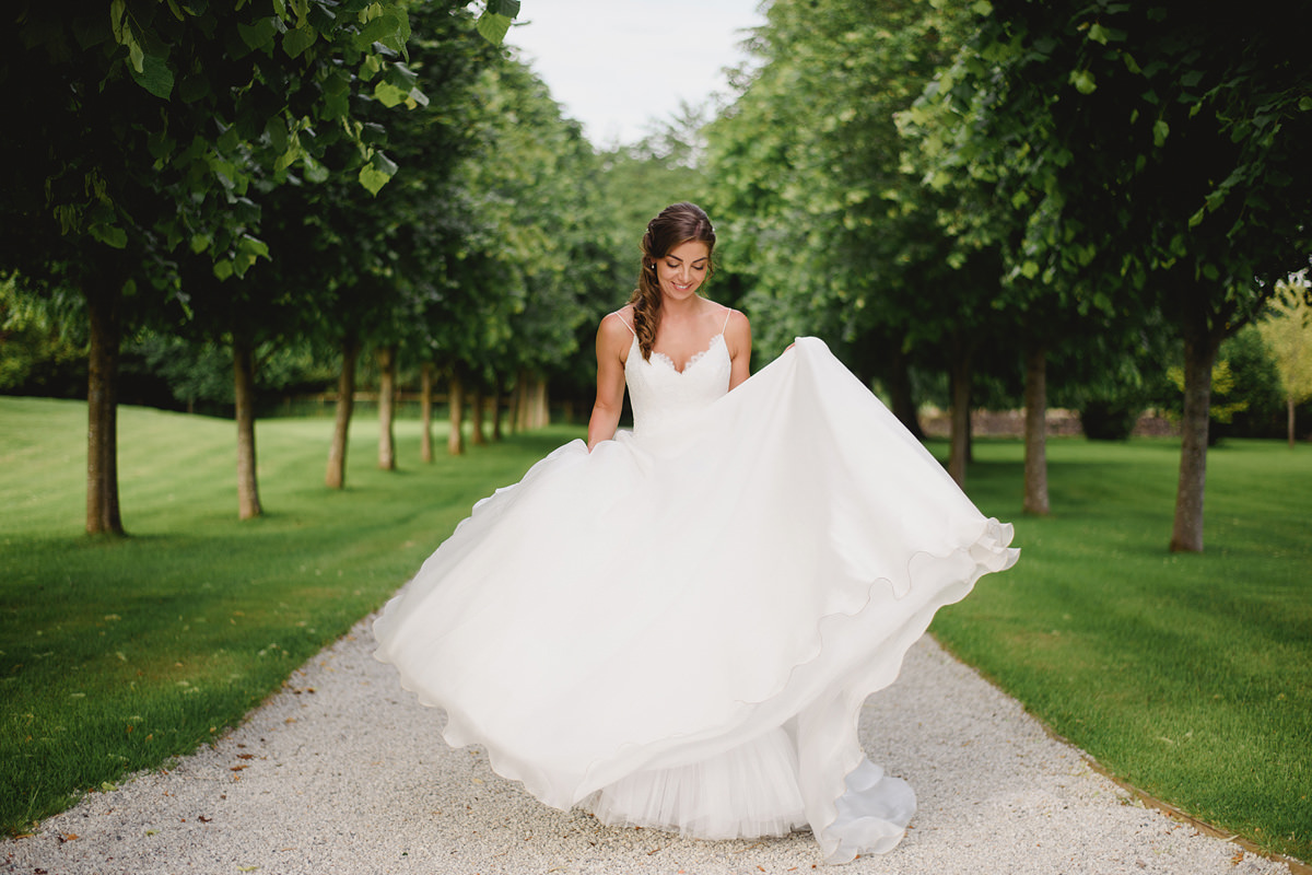 Kingston estate elegant bride